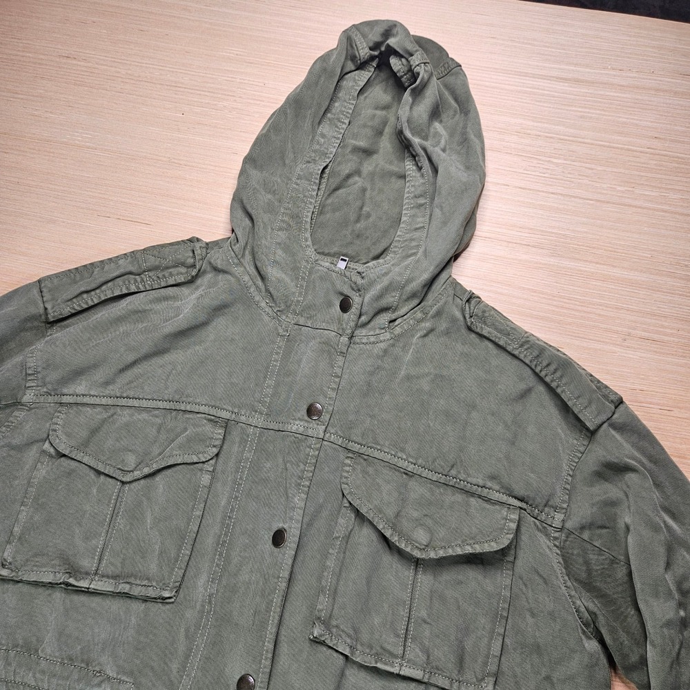 American Eagle Outfitters M65 Olive Green Hooded Utility Jacket Womens L Lyocell